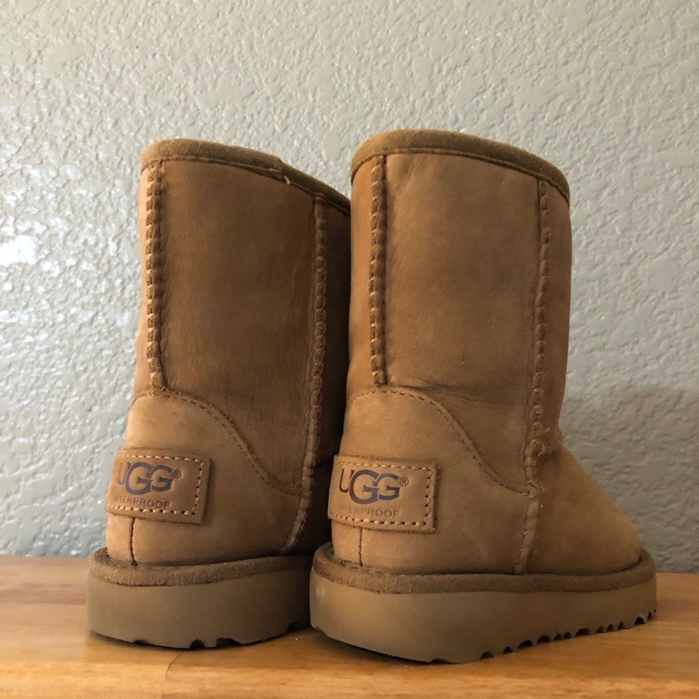 6c Uggs classic